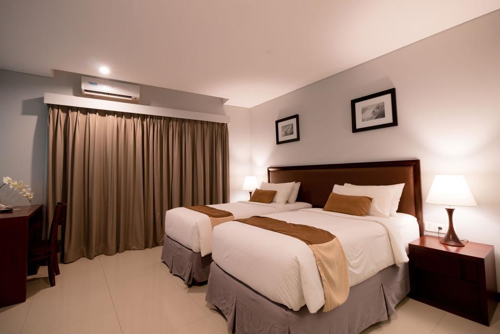 Kutabex Beachfront Hotel Kuta Lombok Habitación foto