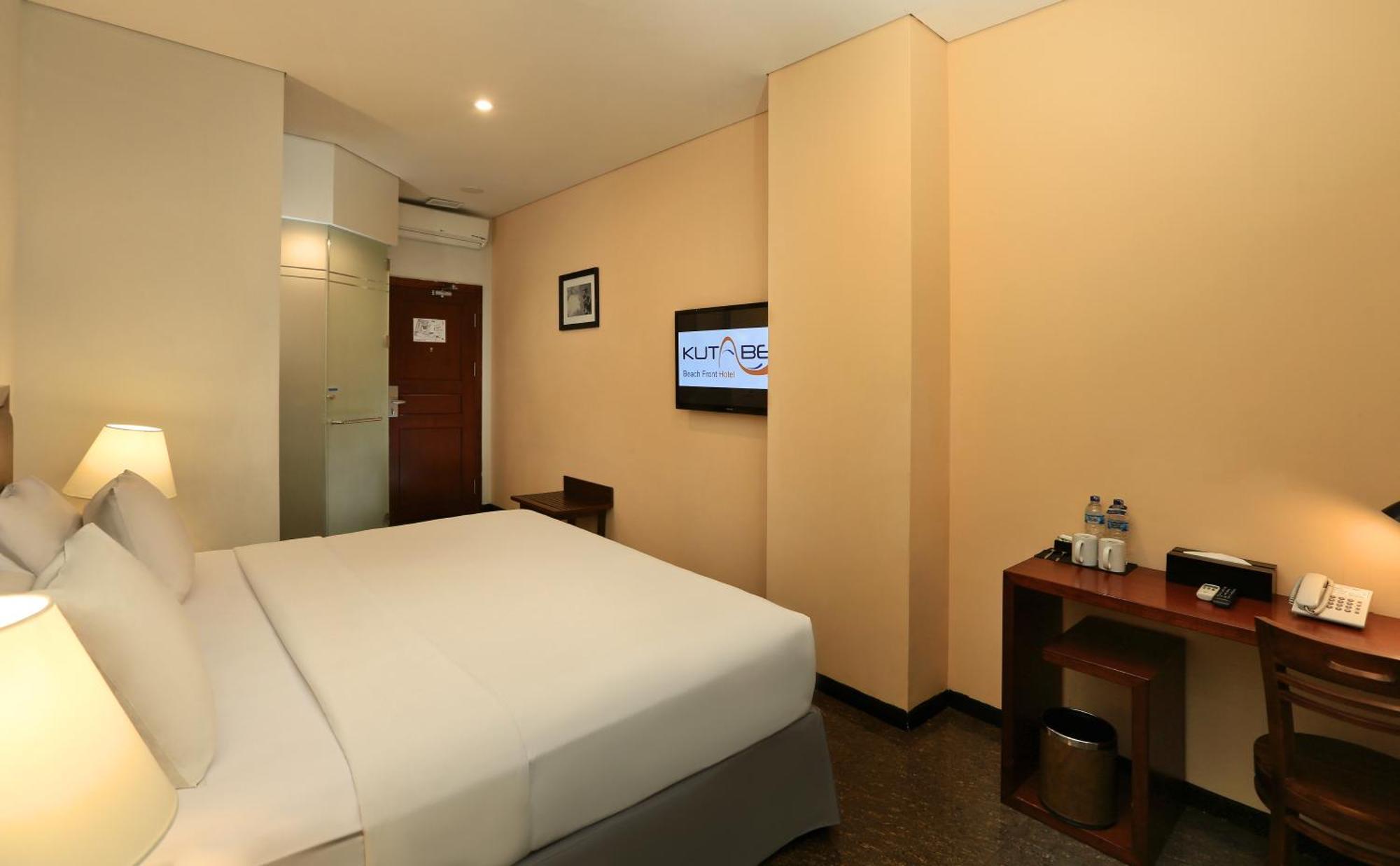 Kutabex Beachfront Hotel Kuta Lombok Exterior foto